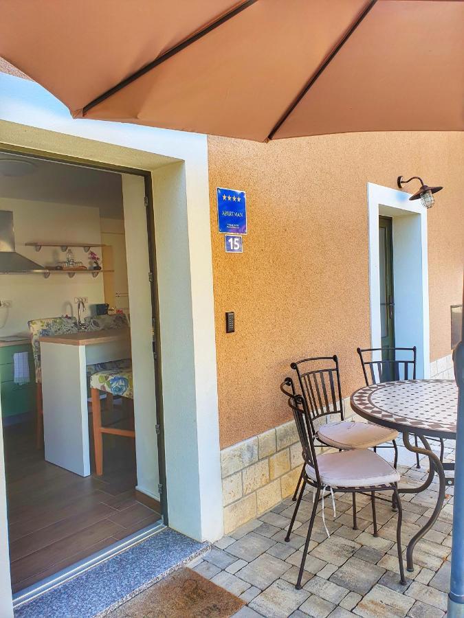 Bed & Breakfast Daniela Veleniki Bagian luar foto