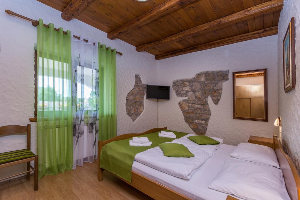 Bed & Breakfast Daniela Veleniki Bagian luar foto