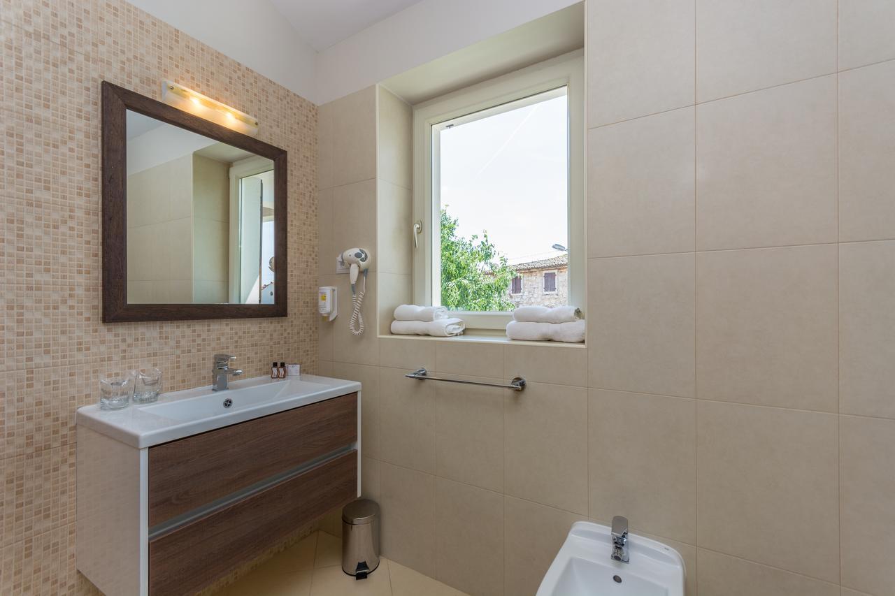 Bed & Breakfast Daniela Veleniki Bagian luar foto