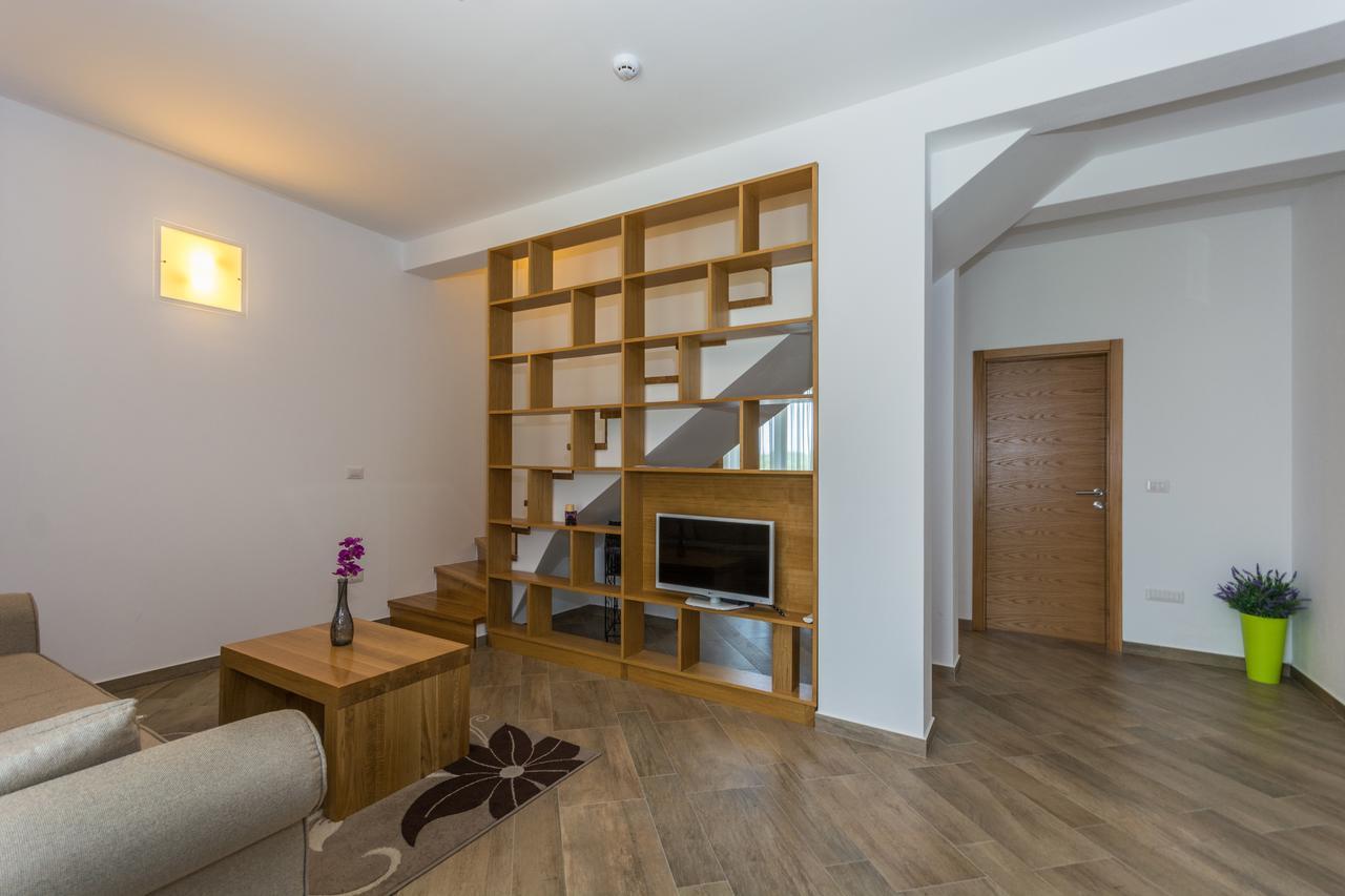 Bed & Breakfast Daniela Veleniki Bagian luar foto